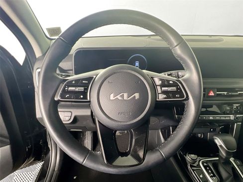 Used 2024 Kia Seltos EX image 11