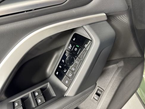 Used 2025 Audi Q5 Premium Plus w/ Premium Plus AWD/4WD image 22
