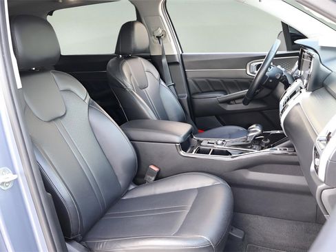 Used 2021 Kia Sorento SX image 17