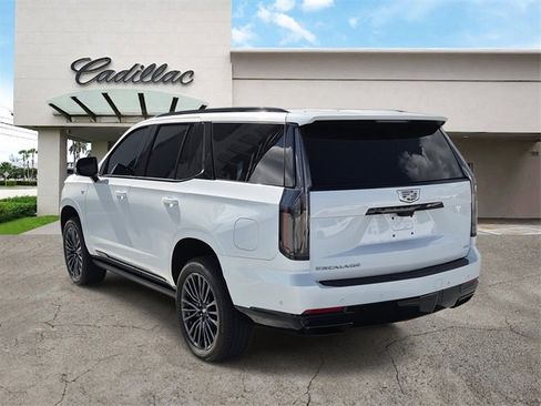 Certified 2025 Cadillac Escalade Sport Platinum image 3