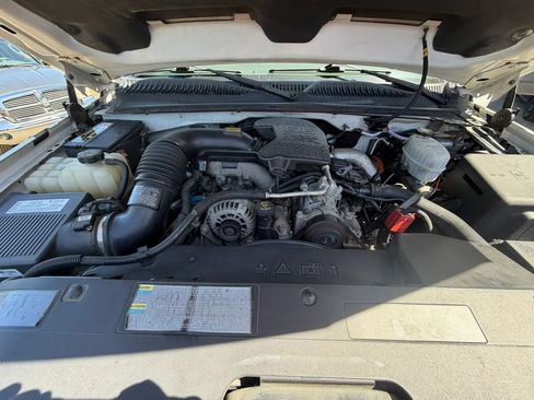 Used 2005 Chevrolet Silverado 2500 LT w/ Heavy-Duty Power Package AWD/4WD image 38
