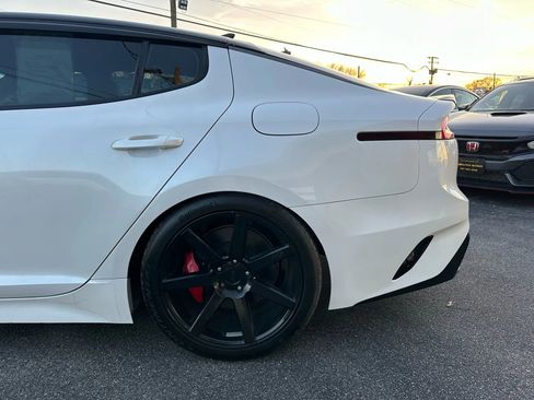 Used 2019 Kia Stinger GT2 image 14