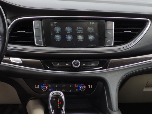 Used 2018 Buick Enclave Premium w/ Trailering Package FWD image 18