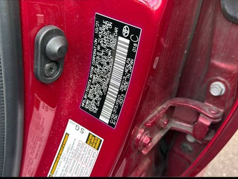 Used 2022 Toyota Corolla LE image 5