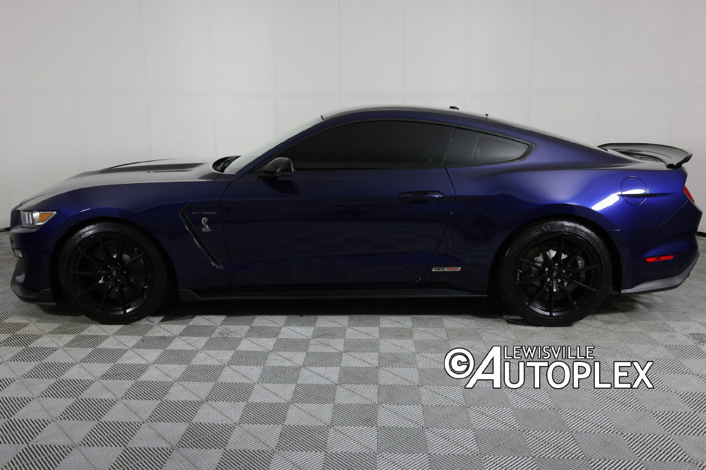 Used 2018 Ford Mustang Shelby GT350 w/ Convenience Package RWD image 8