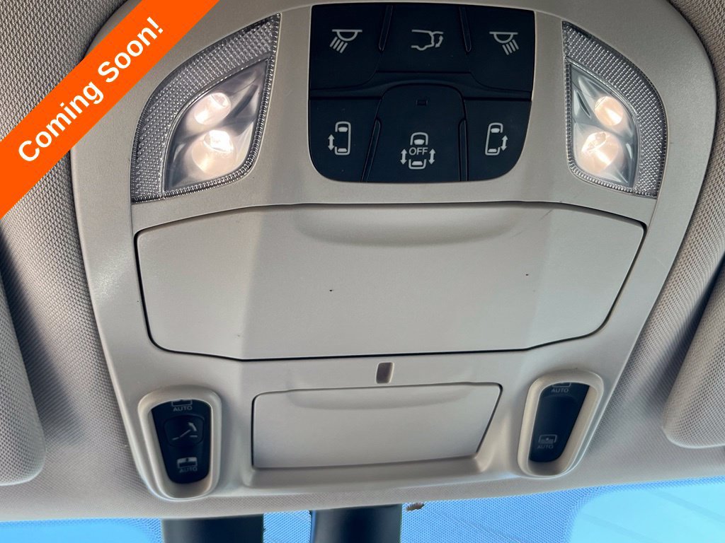 Used 2022 Chrysler Pacifica Limited FWD image 23