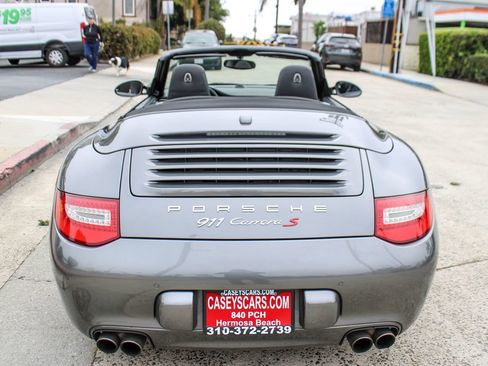 Used 2010 Porsche 911 Carrera S RWD image 4