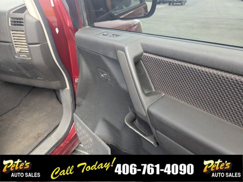 Used 2005 Nissan Armada SE w/ (T01) Tow Pkg image 14