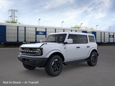 New 2026 Ford Bronco Outer Banks AWD/4WD image 1