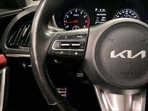 Used 2022 Kia Stinger GT-Line w/ Sun & Sound Package AWD/4WD image 18