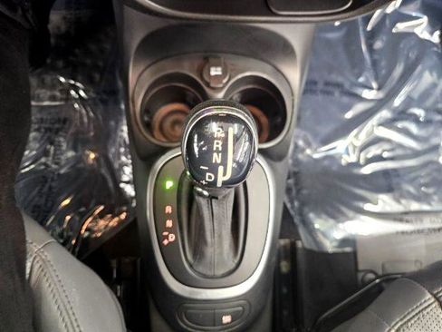 Used 2017 FIAT 500L Trekking image 17