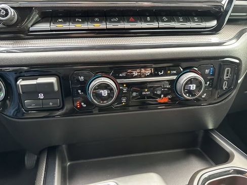 Used 2023 Chevrolet Silverado 1500 ZR2 image 52