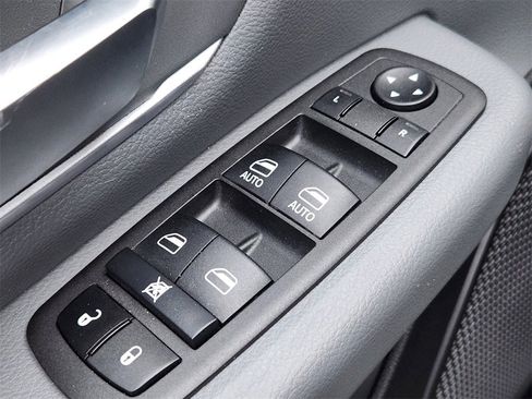 Used 2022 RAM 1500 Big Horn image 14