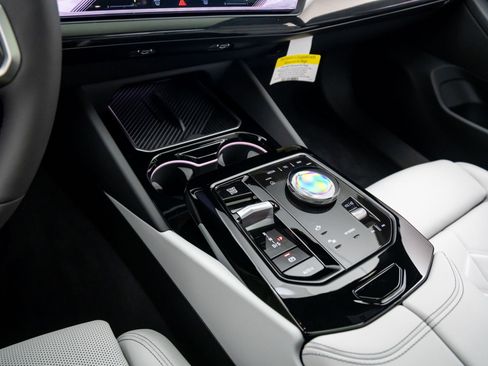 New 2026 BMW 540i xDrive w/ M Sport Package image 13