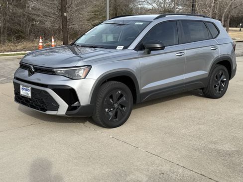 New 2025 Volkswagen Taos S image 2