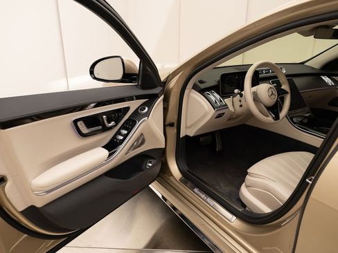 Used 2022 Mercedes-Benz S 500 4MATIC image 13
