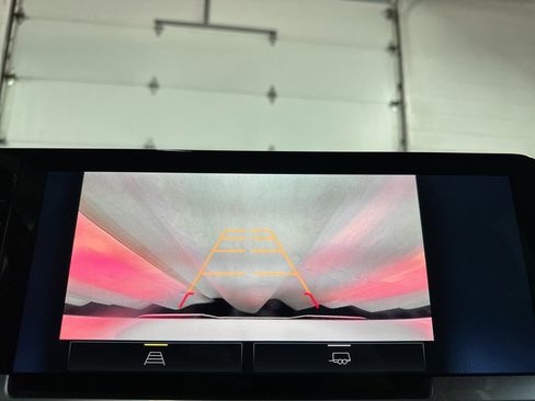 Used 2022 Chevrolet Silverado 1500 RST w/ Z71 Off-Road Package image 26