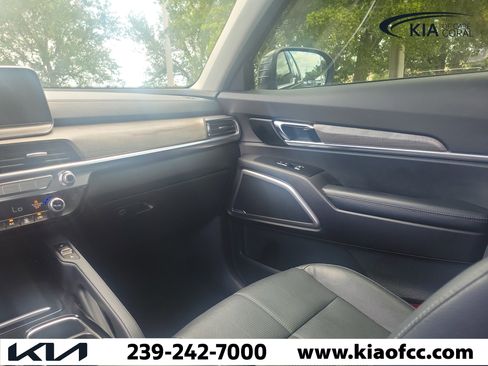 Certified 2022 Kia Telluride EX w/ EX Premium Package FWD image 20