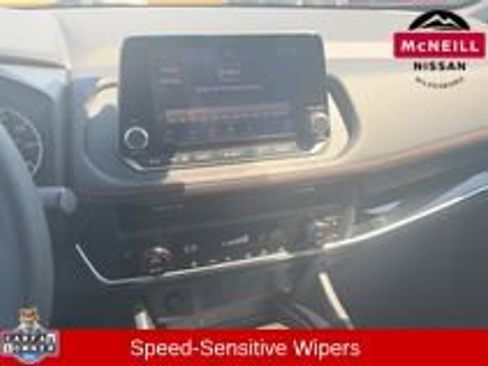 Used 2025 Nissan Rogue SV w/ Rock Creek Premium Package AWD/4WD image 18
