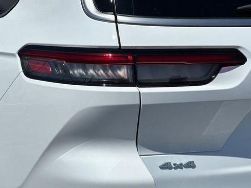 New 2026 Jeep Grand Cherokee L Limited AWD/4WD image 27