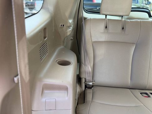 Used 2010 Toyota Highlander Limited AWD/4WD image 71