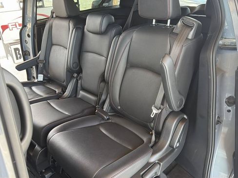 Used 2025 Honda Odyssey Sport-L image 13