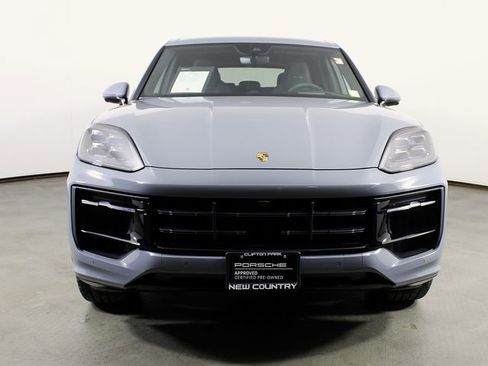 Certified 2025 Porsche Cayenne GTS image 10
