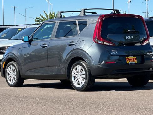 Used 2022 Kia Soul LX FWD image 6