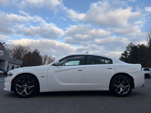 Used 2015 Dodge Charger R/T w/ Plus Group image 2