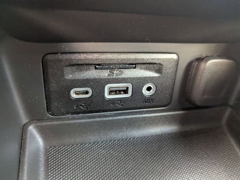 Used 2021 GMC Terrain SLT w/ Infotainment Package II image 22