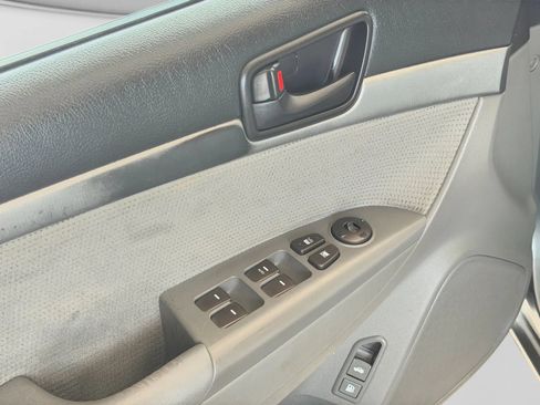 Used 2009 Hyundai Sonata GLS FWD image 10