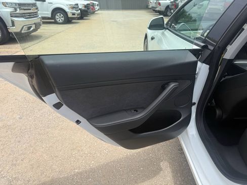 Used 2023 Tesla Model 3 Standard Range RWD image 14