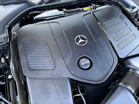 Used 2025 Mercedes-Benz C 300 Sedan image 29