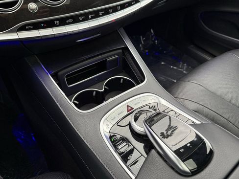 Used 2020 Mercedes-Benz S 450 Sedan image 24