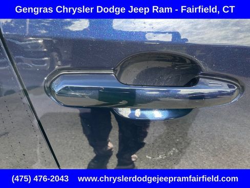 Used 2021 Toyota RAV4 XLE w/ Convenience Package AWD/4WD image 15