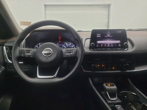 Used 2023 Nissan Rogue S AWD/4WD image 22