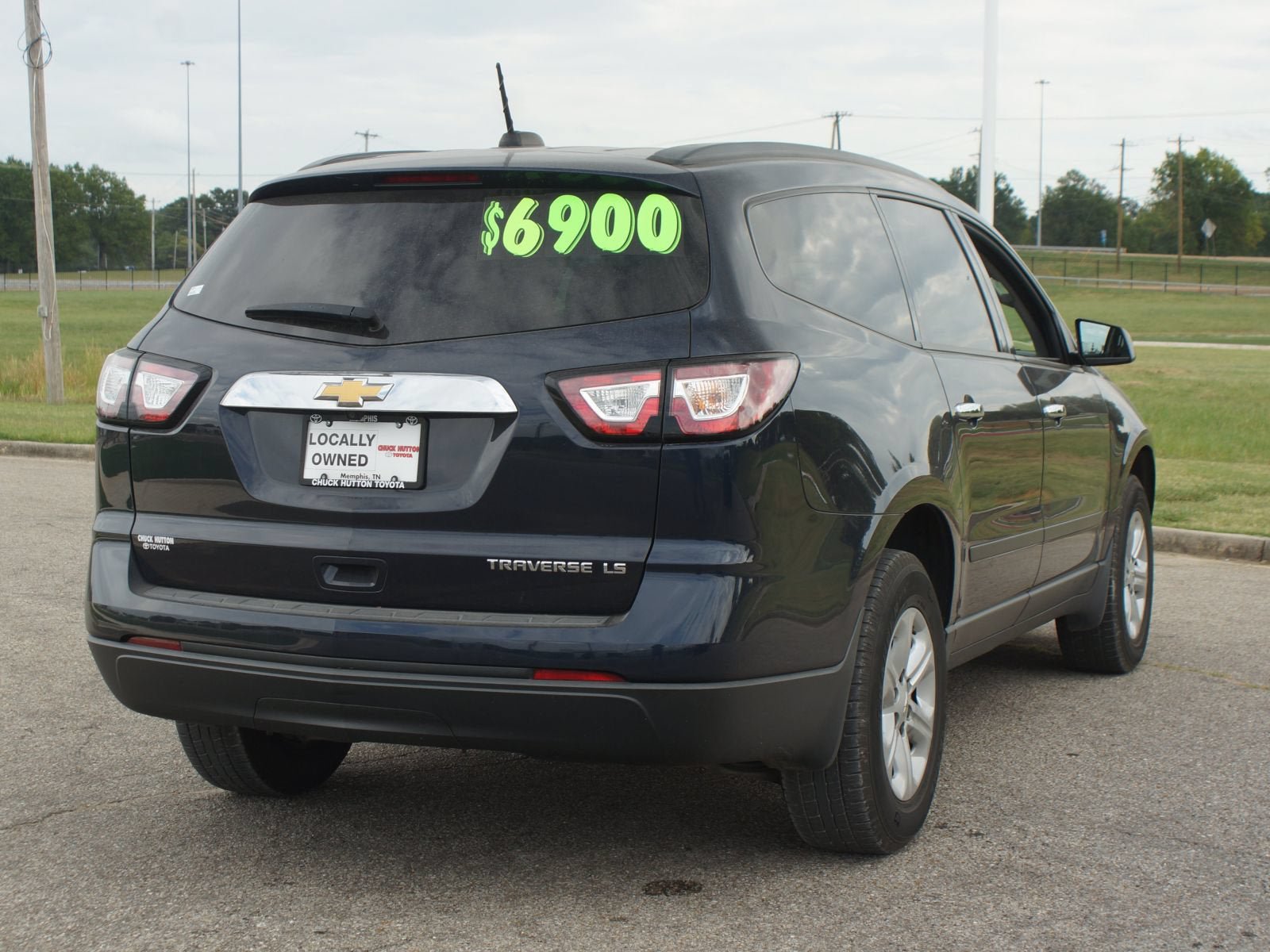 Used 2016 Chevrolet Traverse LS FWD image 12