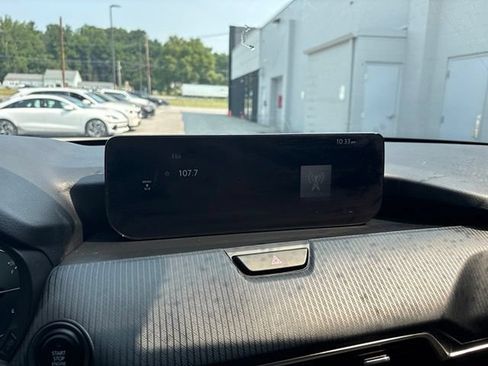 Used 2024 MAZDA CX-90 3.3 Turbo w/ Select Package AWD/4WD image 12