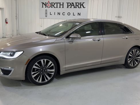 Used 2018 Lincoln MKZ Reserve image 6