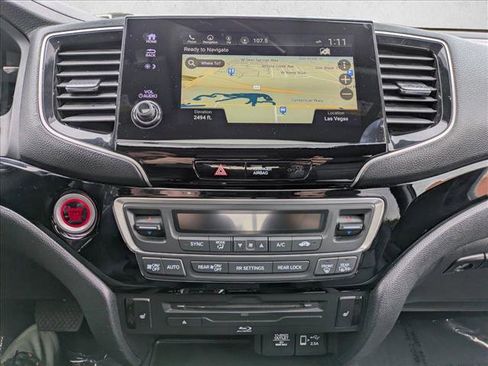 Used 2020 Honda Pilot Touring image 14