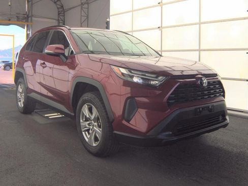 Used 2023 Toyota RAV4 XLE FWD image 5
