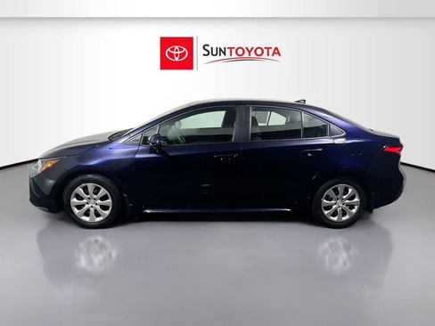 Used 2025 Toyota Corolla LE FWD image 7