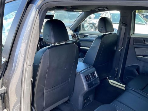 Used 2022 Volkswagen Atlas Cross Sport SE AWD/4WD image 12