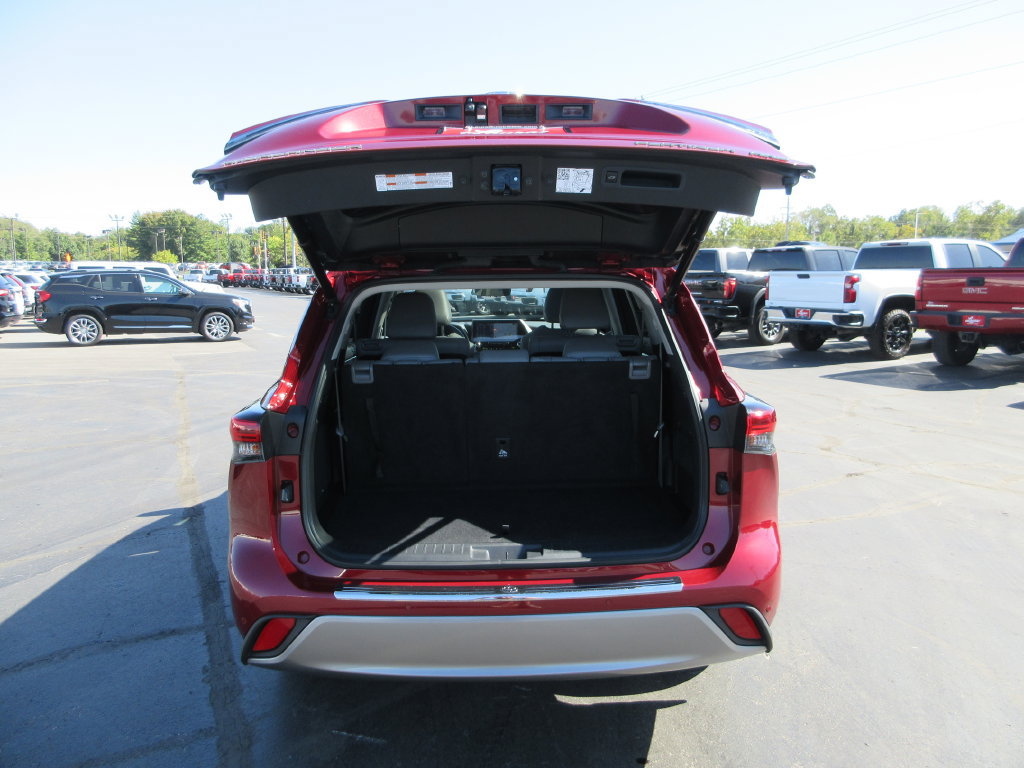 Used 2021 Toyota Highlander Platinum AWD/4WD image 7