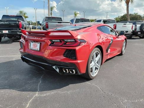 Used 2024 Chevrolet Corvette Stingray Premium Cpe w/ Z51 Performance Package RWD image 4