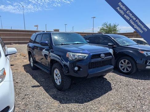 Used 2019 Toyota 4Runner SR5 AWD/4WD image 4