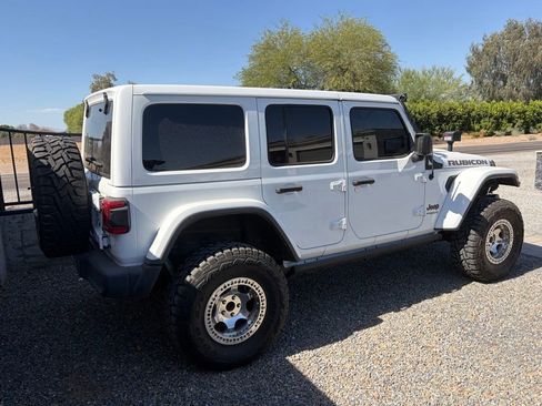 Used 2019 Jeep Wrangler Unlimited Rubicon AWD/4WD image 2