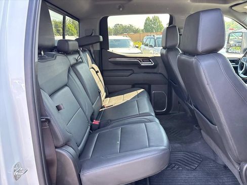 Used 2023 Chevrolet Silverado 1500 RST AWD/4WD image 14