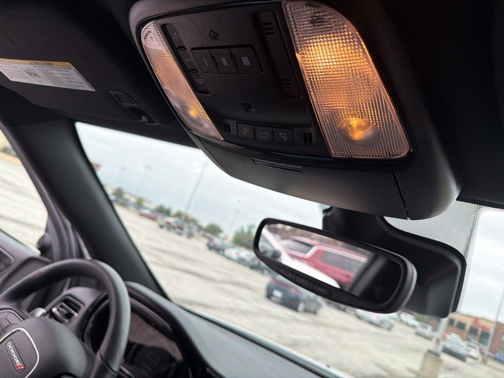 Used 2025 Dodge Durango GT AWD/4WD image 36