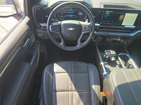 Used 2024 Chevrolet Silverado 1500 High Country w/ Technology Package AWD/4WD image 26